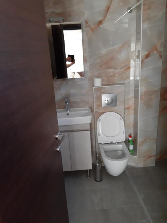 Kosmos Service Apartment City Center 1 With Additional Cost Parking 테살로니키 외부 사진