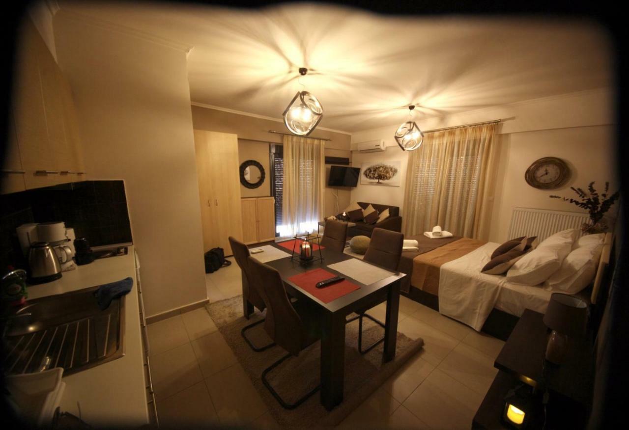 Kosmos Service Apartment City Center 1 With Additional Cost Parking 테살로니키 외부 사진